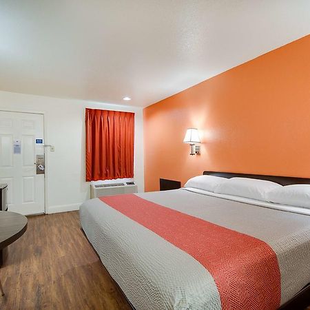 Americas Best Value Inn Сан-Антонио Экстерьер фото