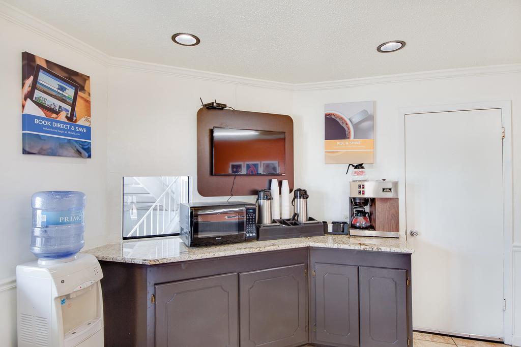 Americas Best Value Inn Сан-Антонио Экстерьер фото