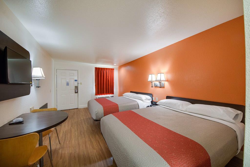 Americas Best Value Inn Сан-Антонио Экстерьер фото