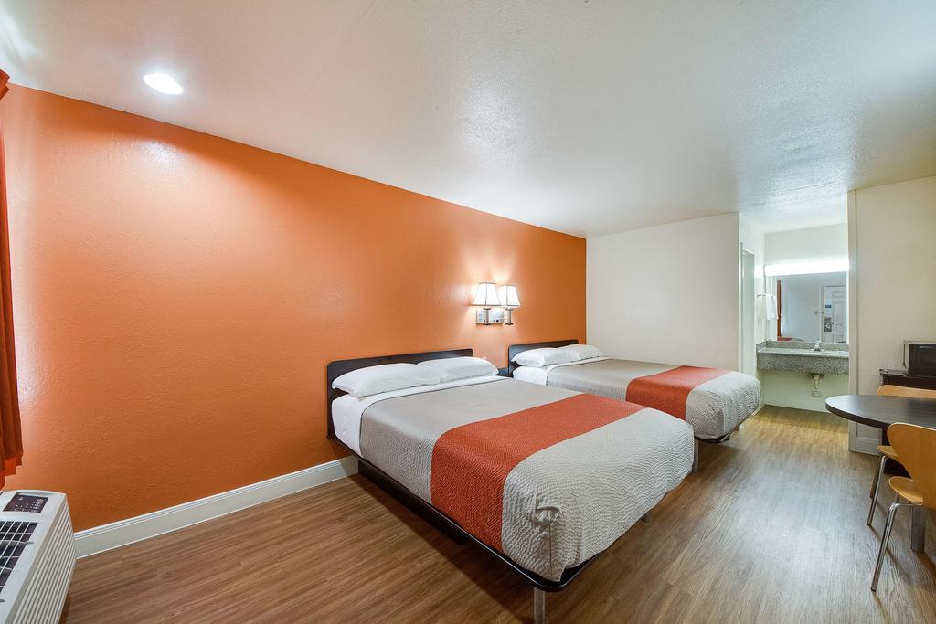 Americas Best Value Inn Сан-Антонио Экстерьер фото